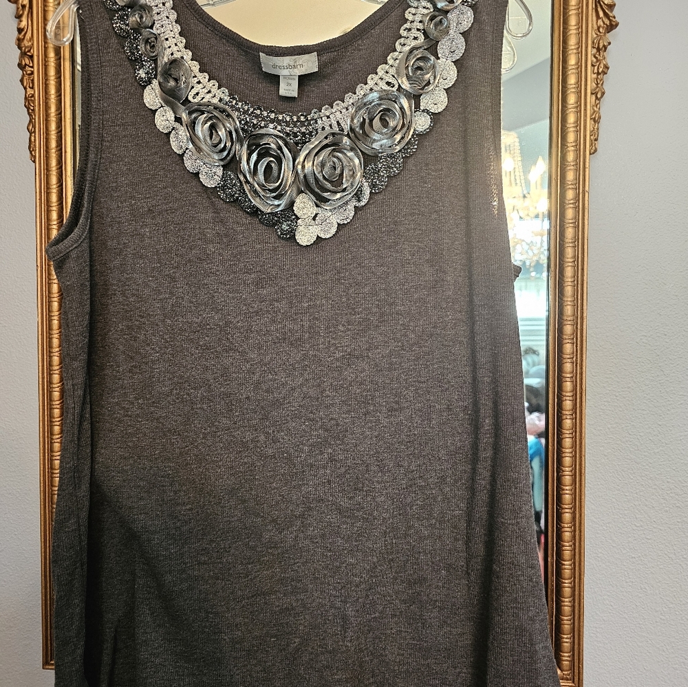 Gray tank
